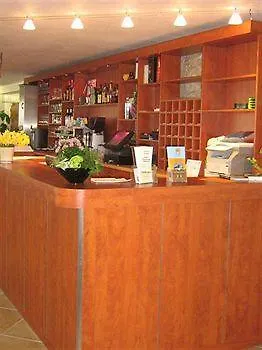 Otel Restaurant La Dame Du Monflanquin