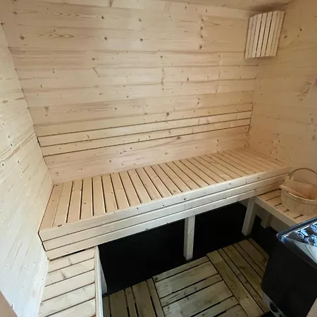 Ξενοδοχείο Restaurant La Dame Du